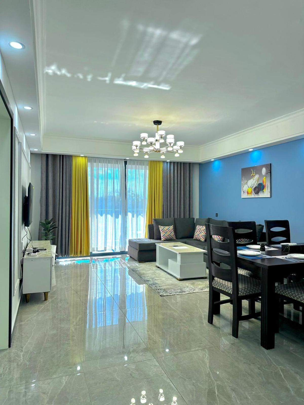 Stayrest Safari Tours New 3 Bedroom Apartments In Kilimani Nairobi With Rooftop Pool ภายนอก รูปภาพ